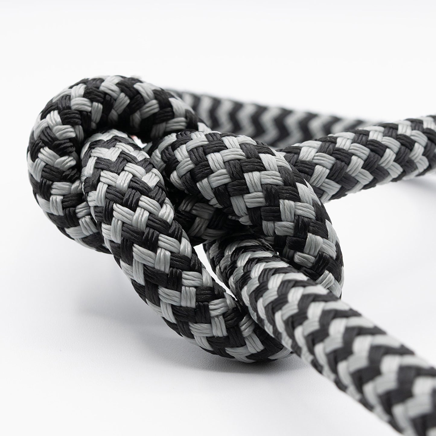 Pre-Cut SALE! Viper 24, 11mm (7/16") Black-Fleck, 39 Feet